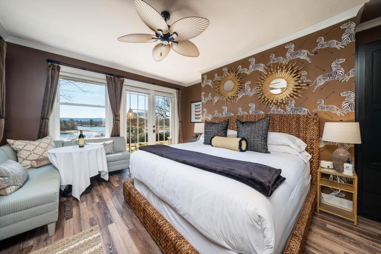 Deluxe King Room,1498757734:JPEG