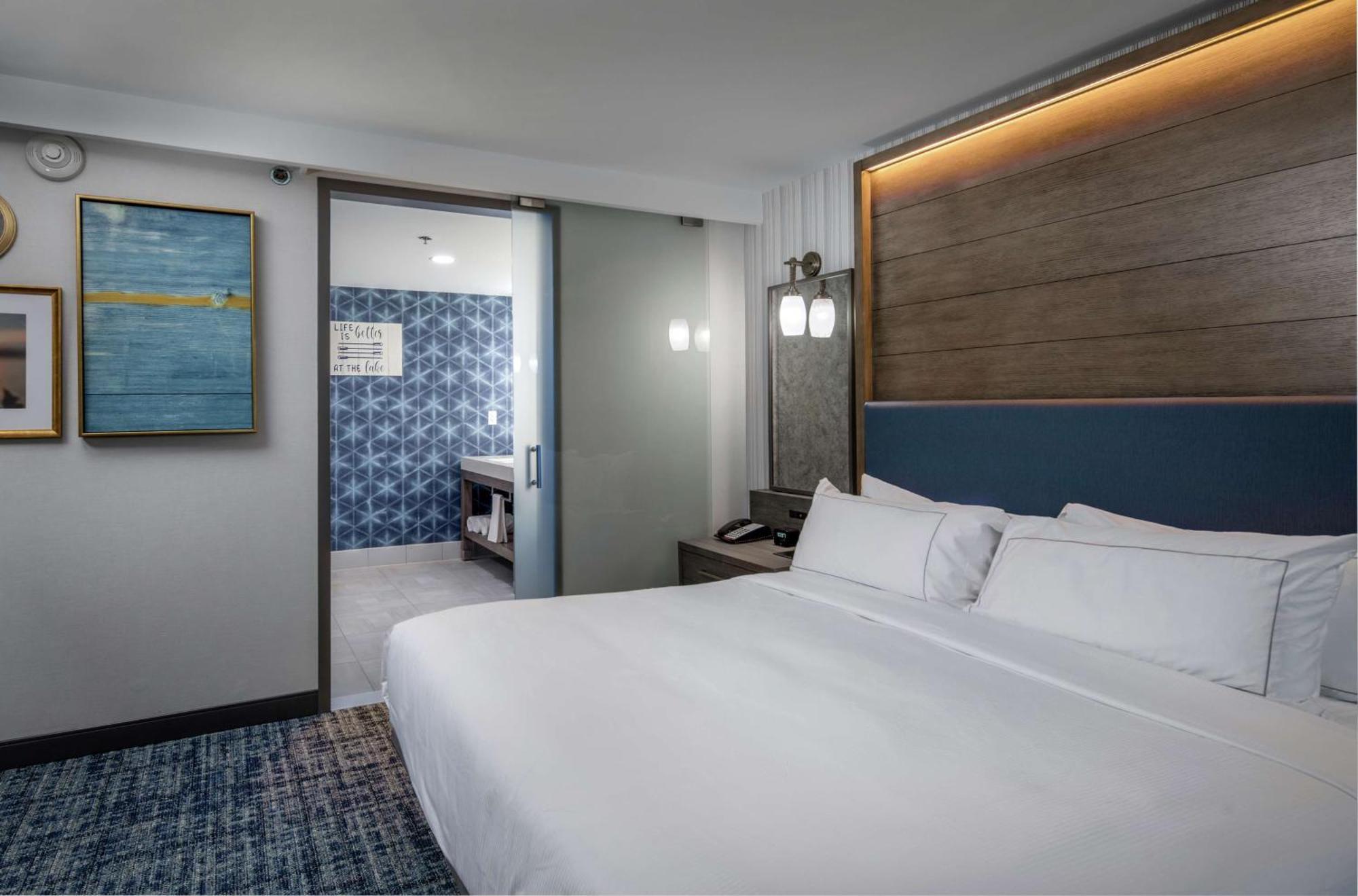 King Room,1499179780:JPEG